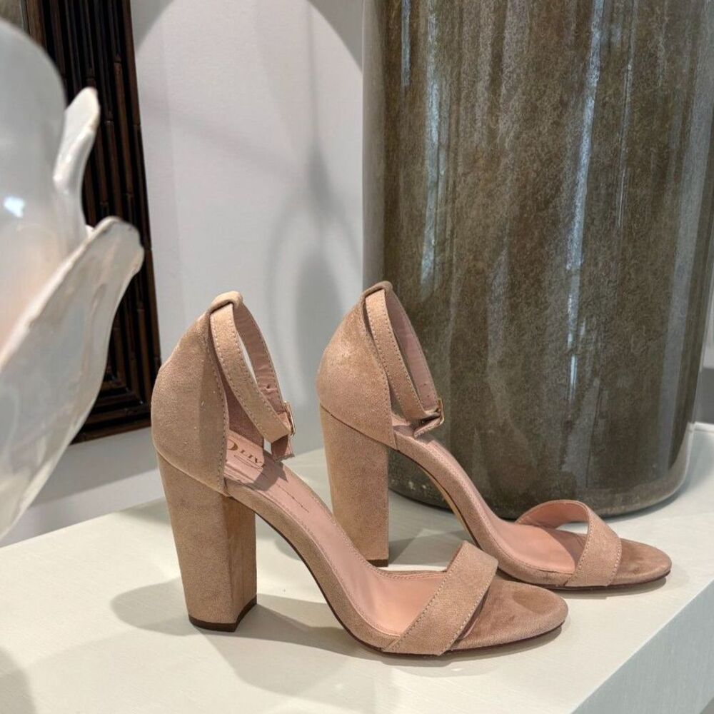 Olivia Jaymes Nude Suede Chunky Block Heel  4" Sandals - Size 7